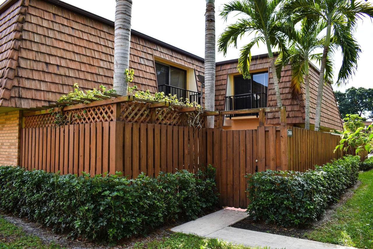 2606 26th Lane - Photo 1