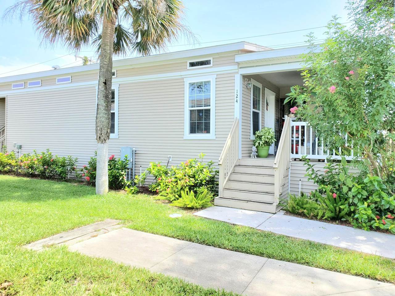 2555 Pga Boulevard - Photo 1