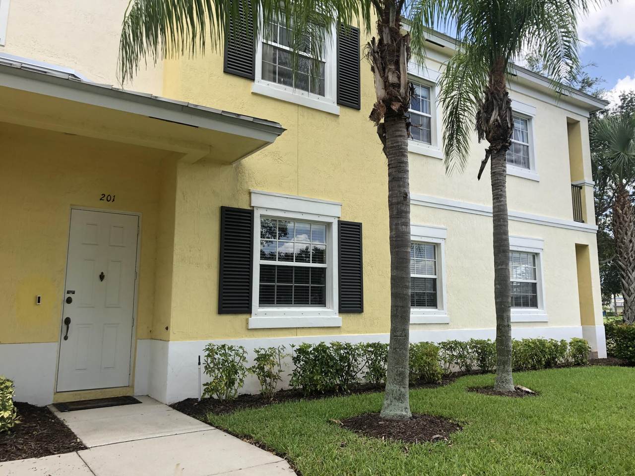 10280 Stephanie Way - Photo 1