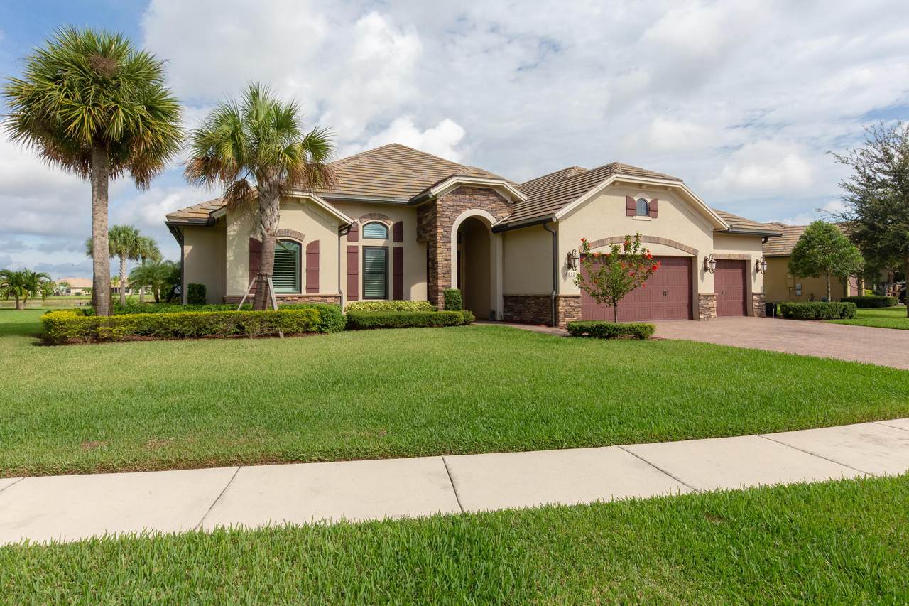 4650 Siena Circle - Photo 1