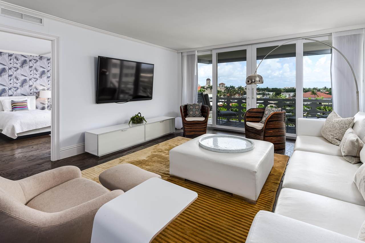 130 Sunrise Avenue - Photo 1