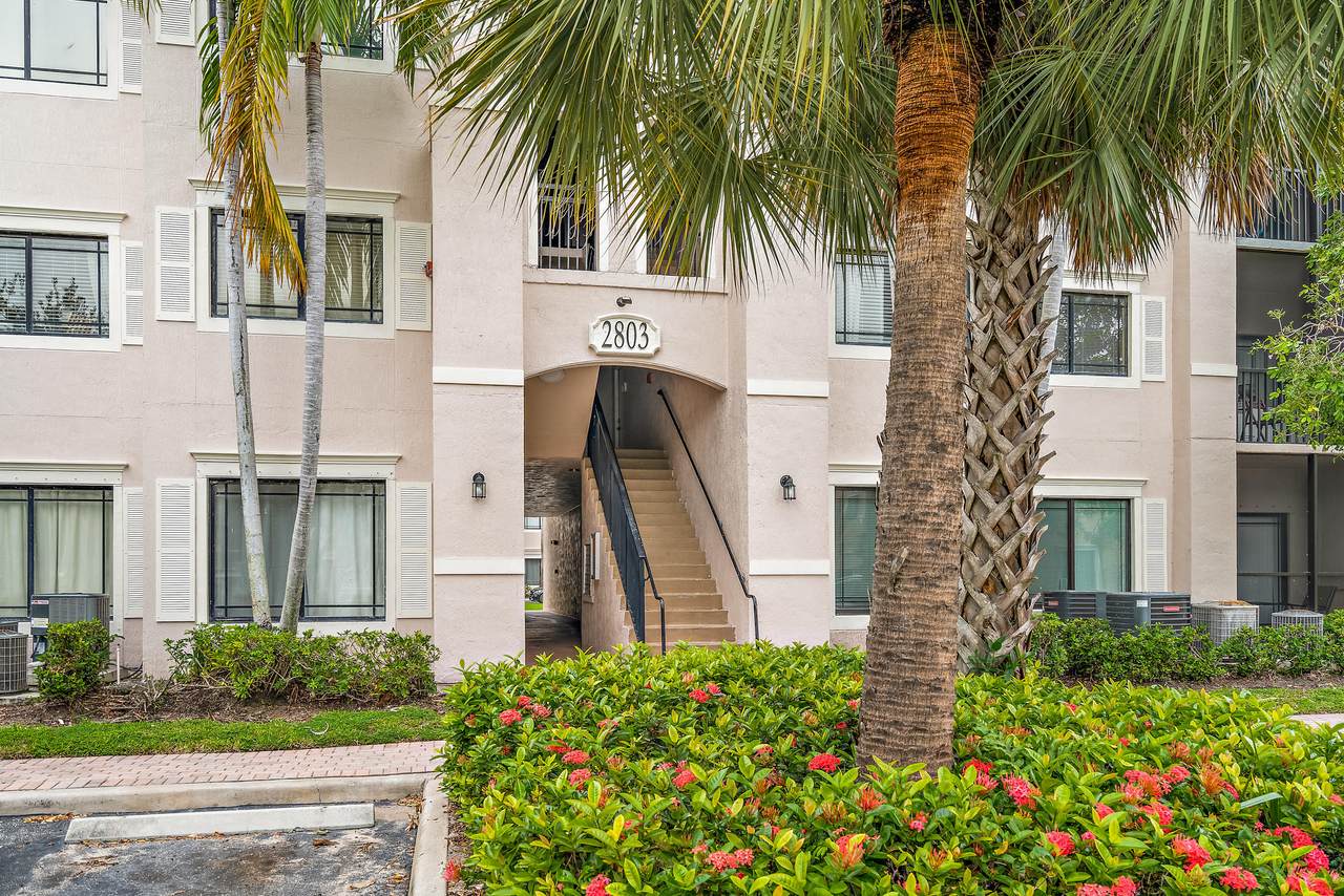 2803 Sarento Place - Photo 1