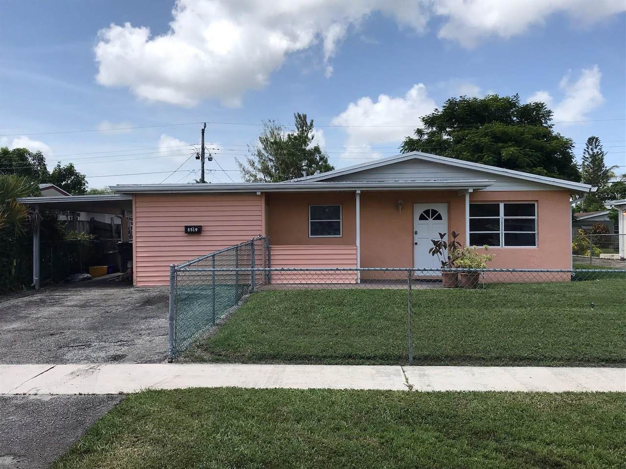 5319 Harriet Place - Photo 1