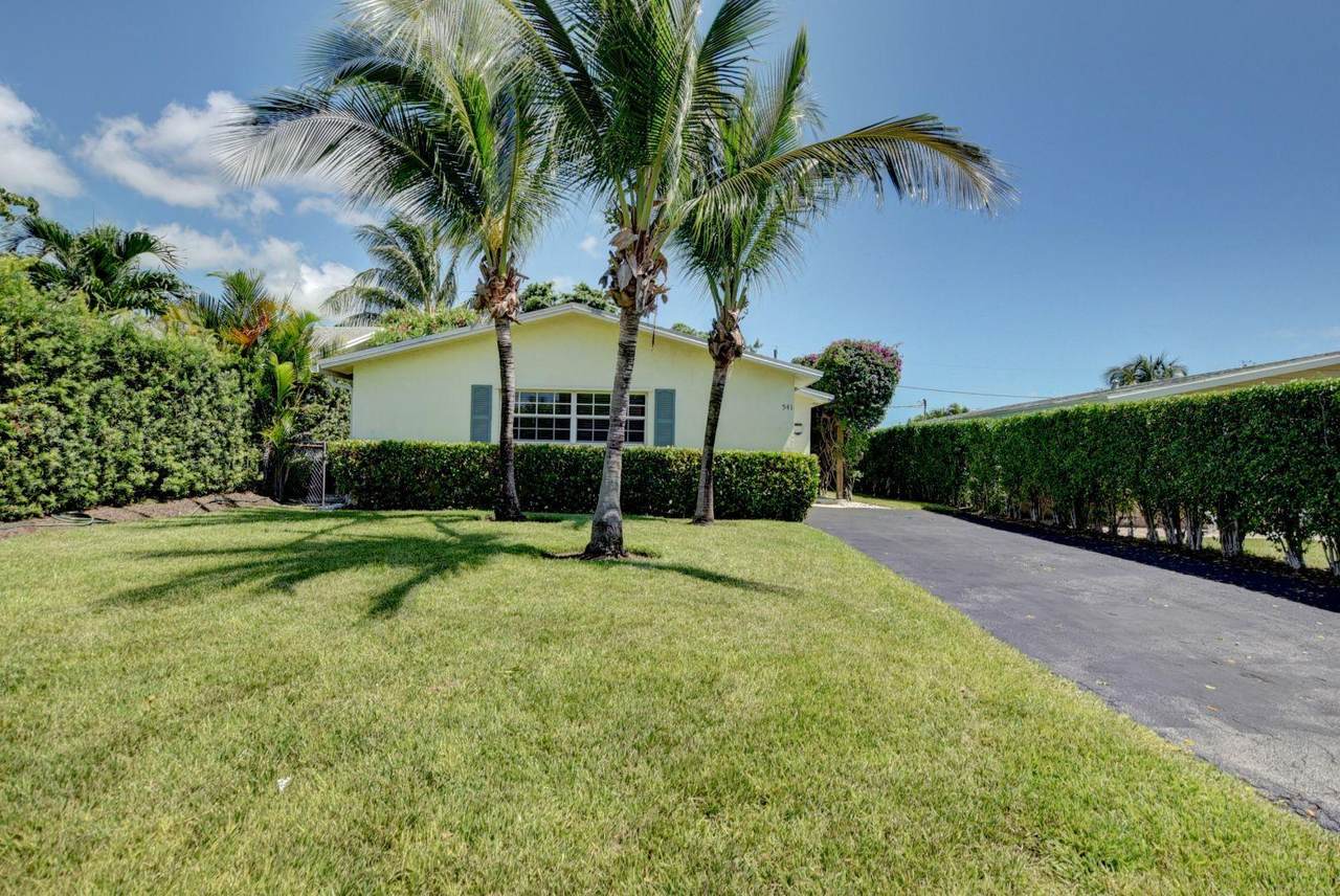 541 52nd Street - Photo 1