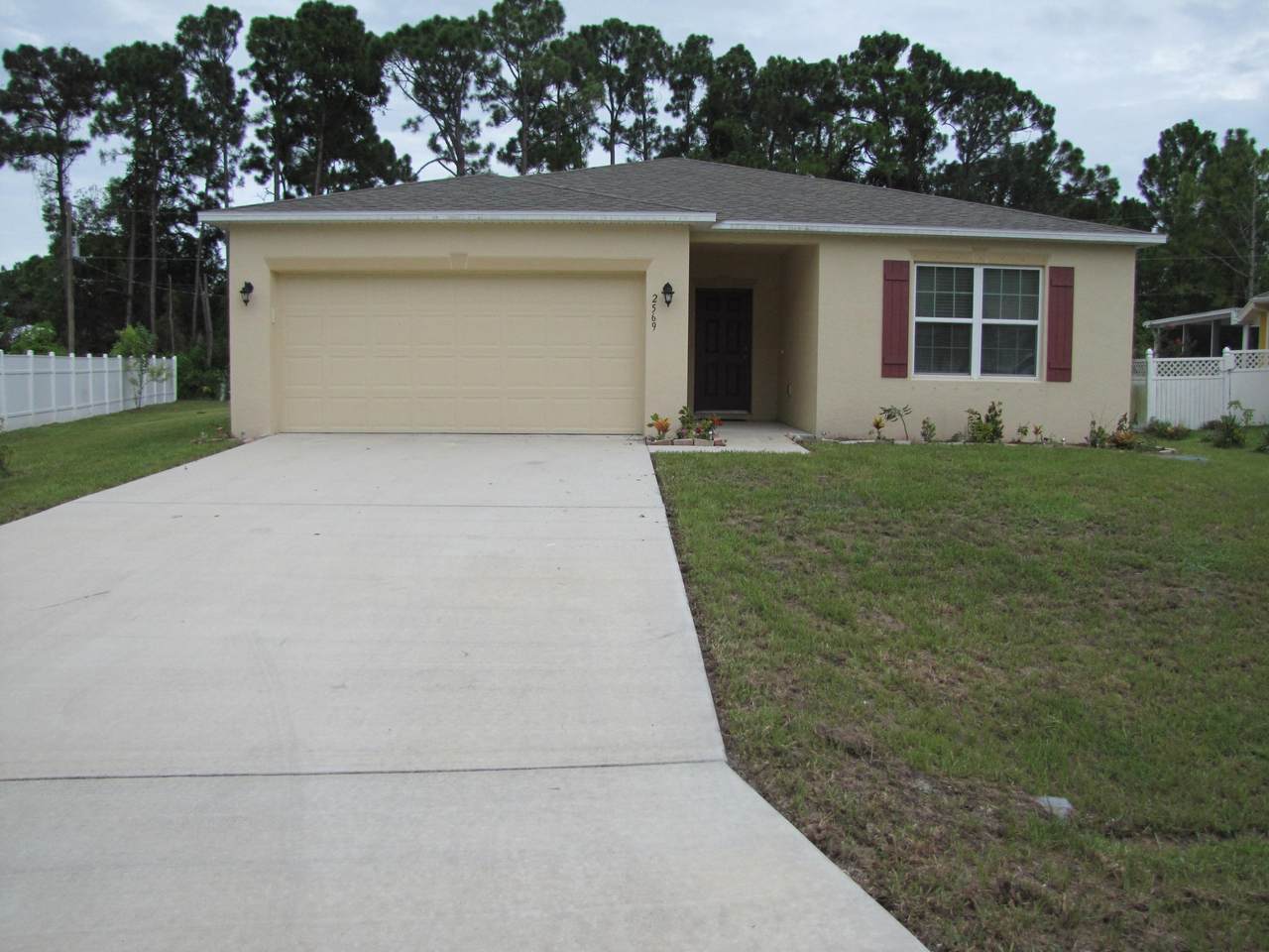 2569 Grotto Circle - Photo 1