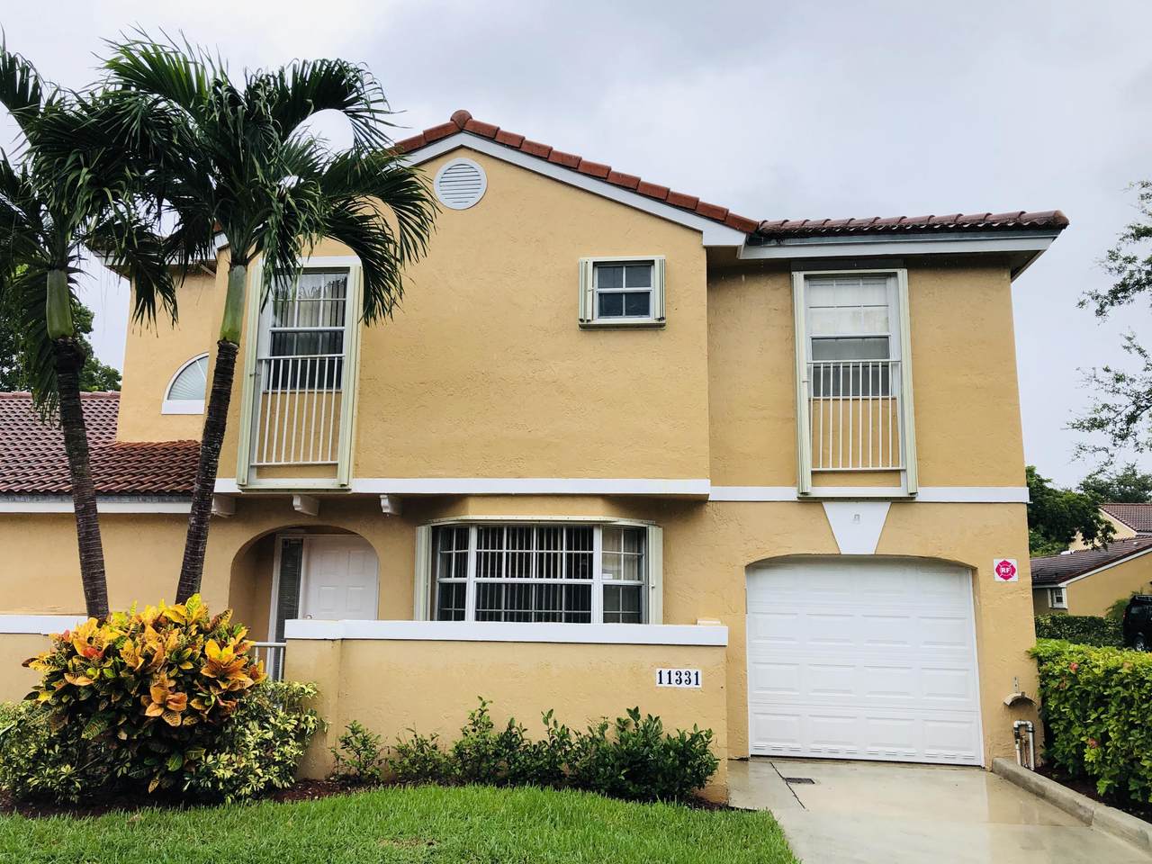 11331 Lakeview Drive - Photo 1