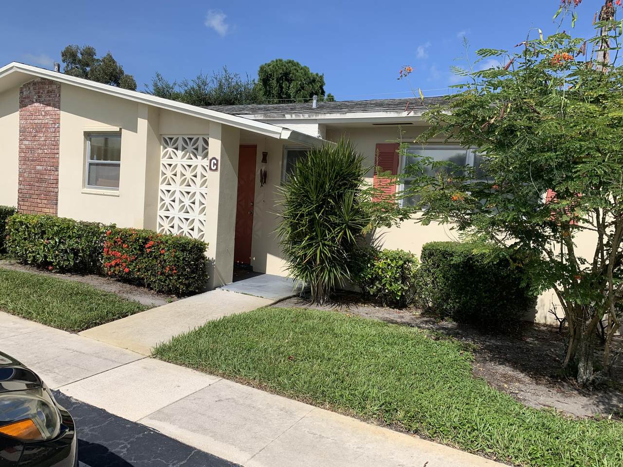 2920 Ashley Drive - Photo 1