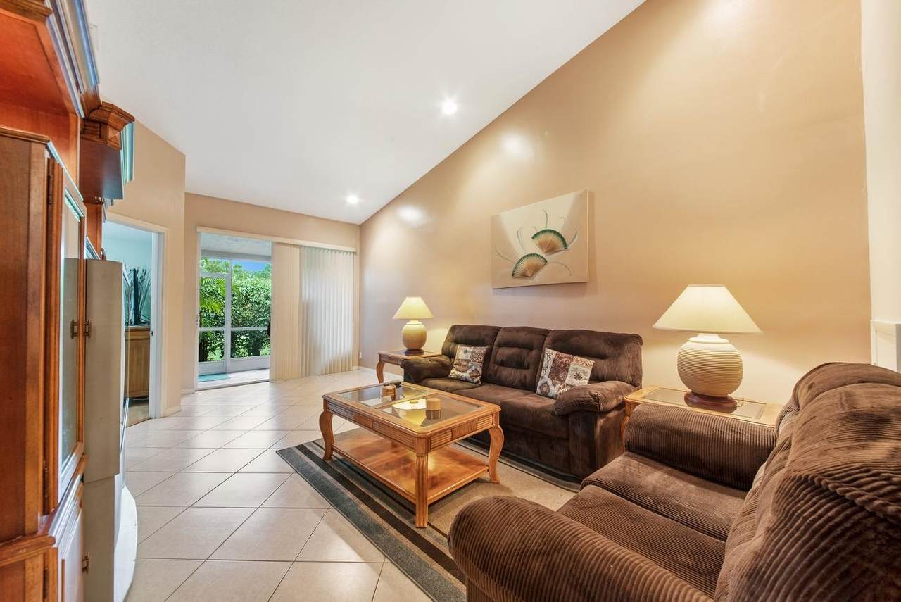 6460 Park Lake Circle - Photo 1