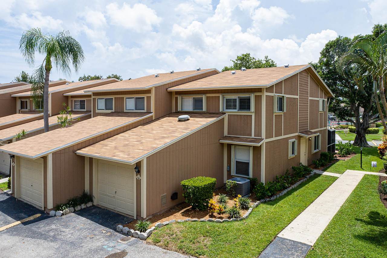 56 Maplecrest Circle - Photo 1