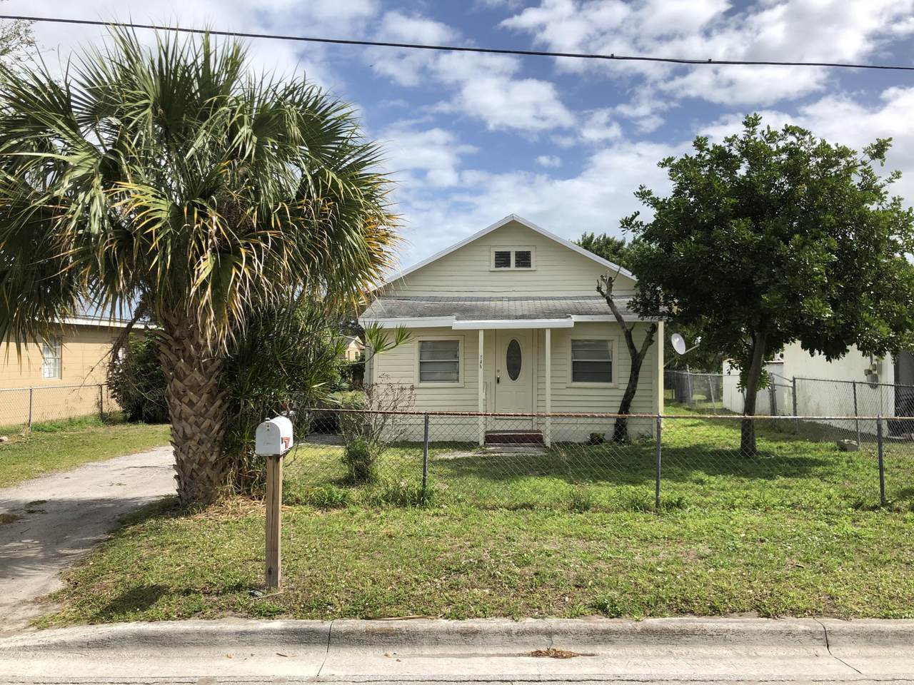 1610 14th Street - Photo 1