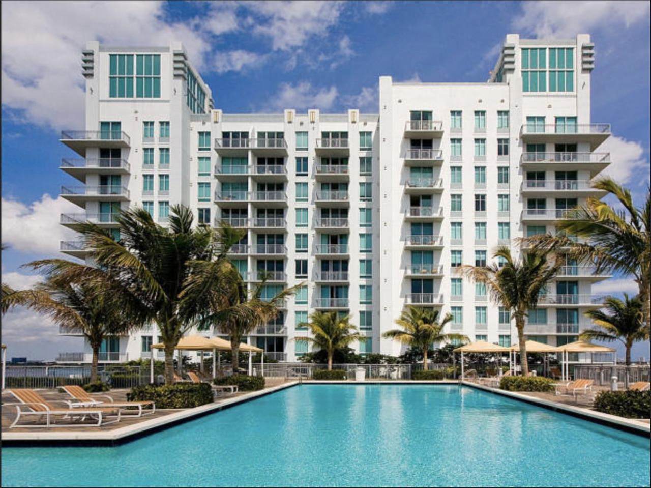300 Australian Avenue - Photo 1