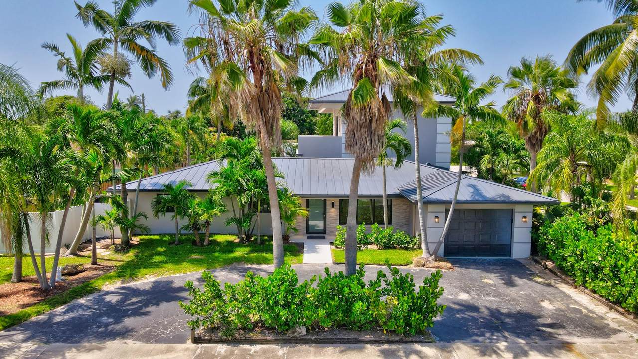 1100 5 Court - Photo 1