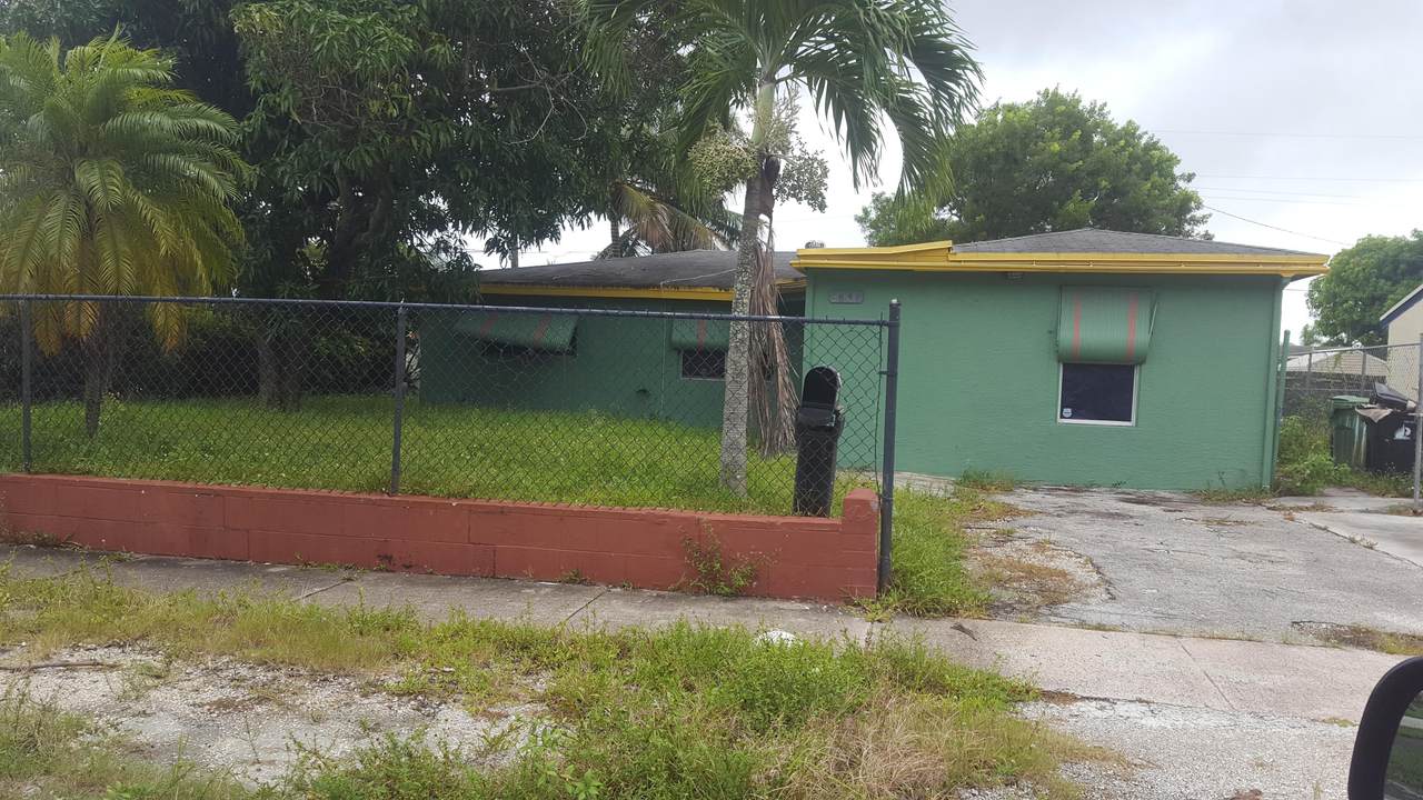 2848 9th Street - Photo 1