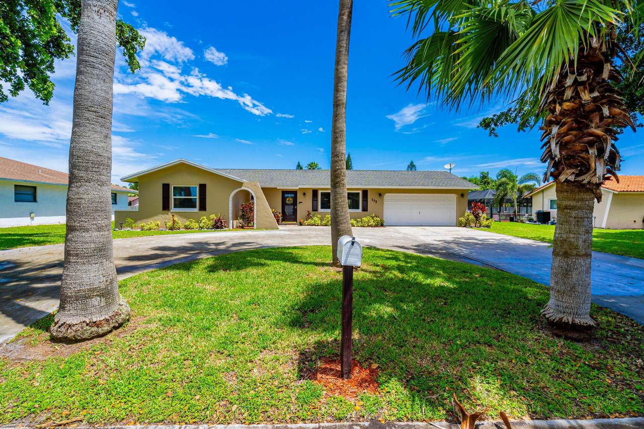 113 Meadowlark Drive - Photo 1