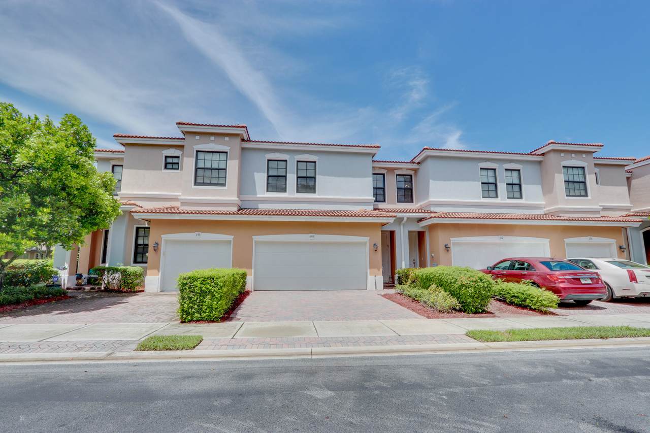 166 Gramercy Square Drive - Photo 1