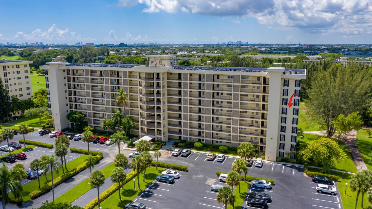 3150 Palm Aire Drive - Photo 1