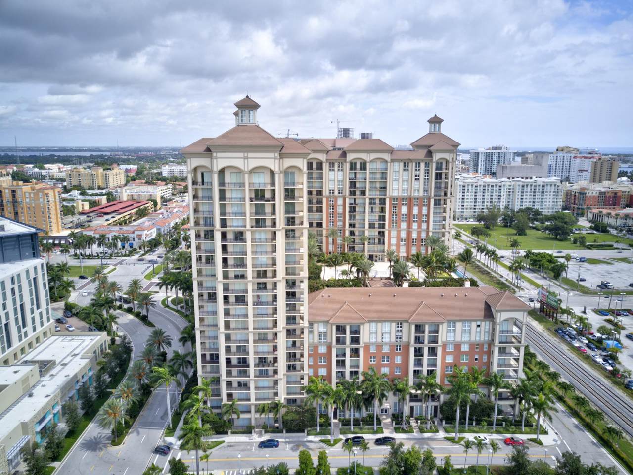 550 Okeechobee Boulevard - Photo 1