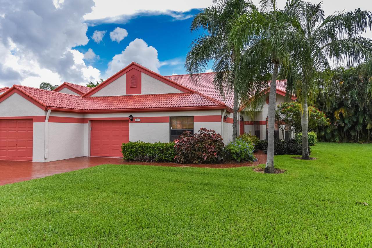 7608 Lexington Club Boulevard - Photo 1