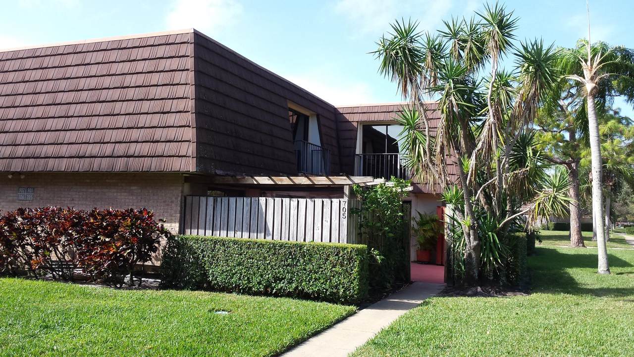 705 7th Lane - Photo 1