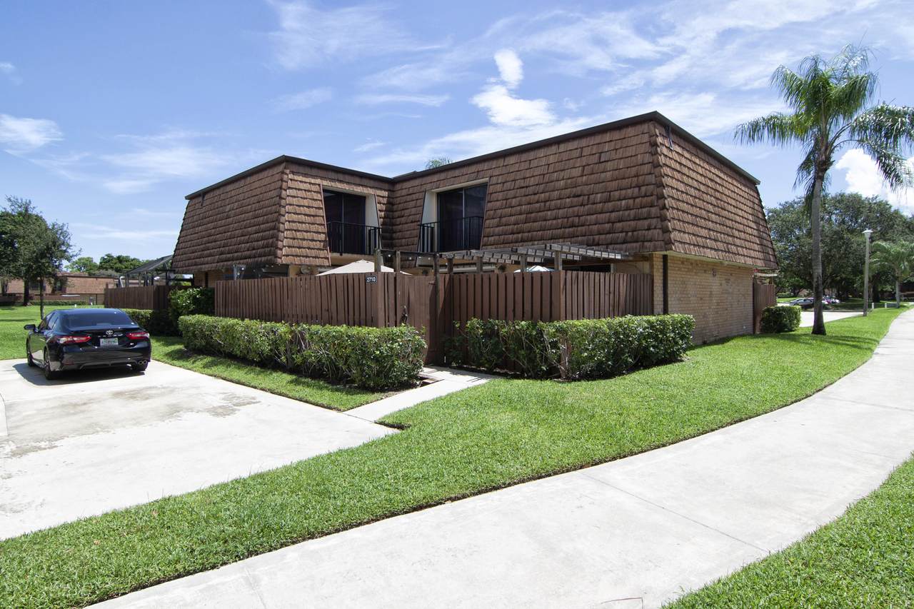 2710 27th Lane - Photo 1