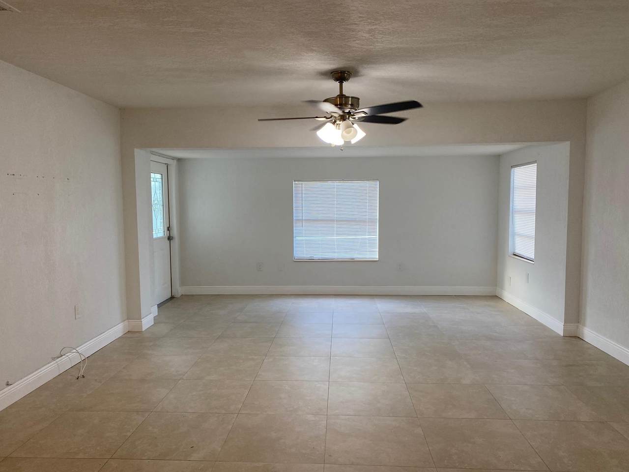 4292 Winchester Ln - Photo 1
