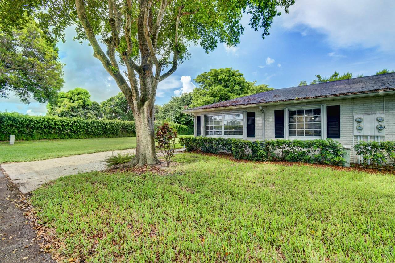 10163 40th Way - Photo 1