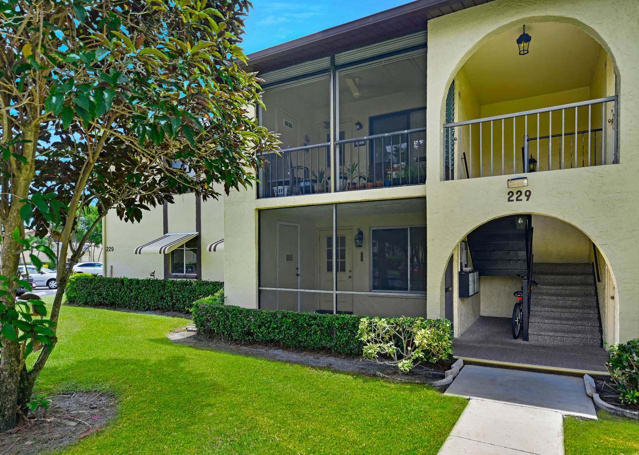 229 Pine Hov Circle - Photo 1