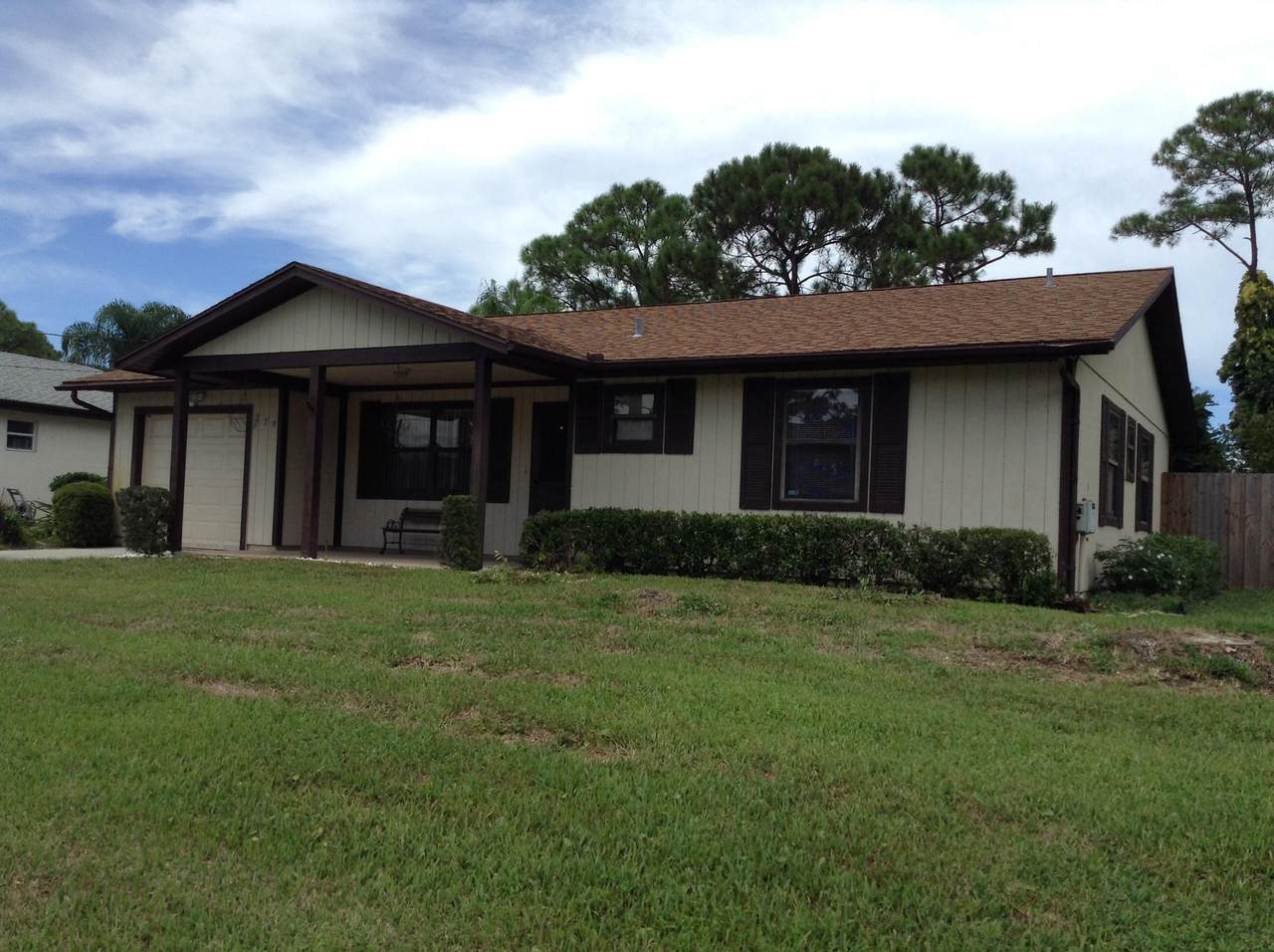 279 Fallon Drive - Photo 1