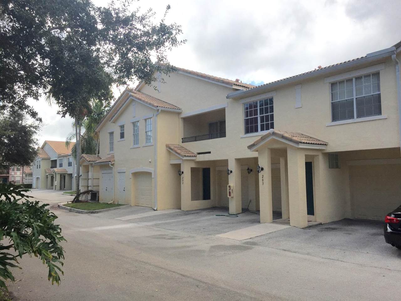 202 Belmont Place - Photo 1