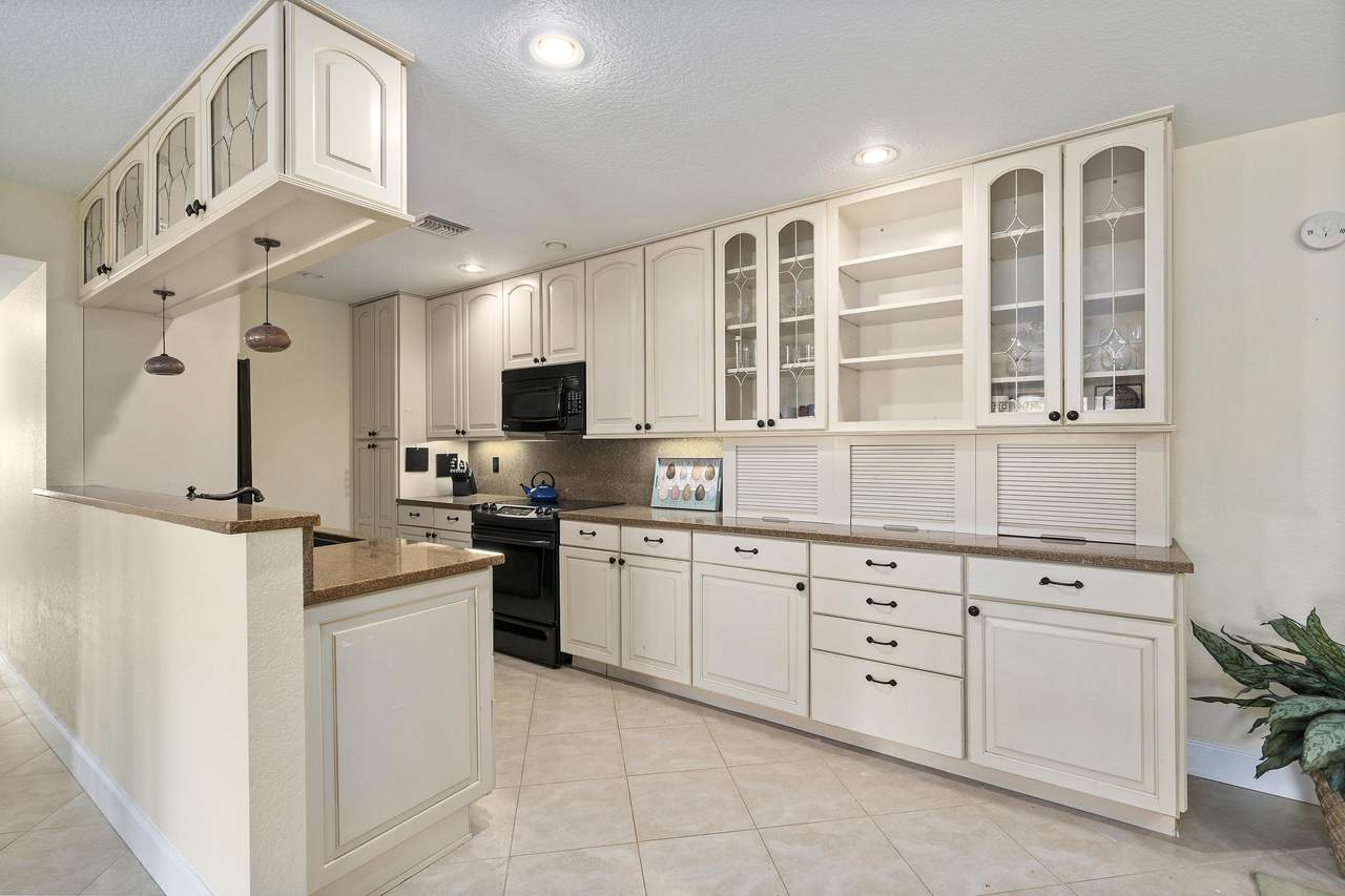 1935 Silver Pine Way - Photo 1
