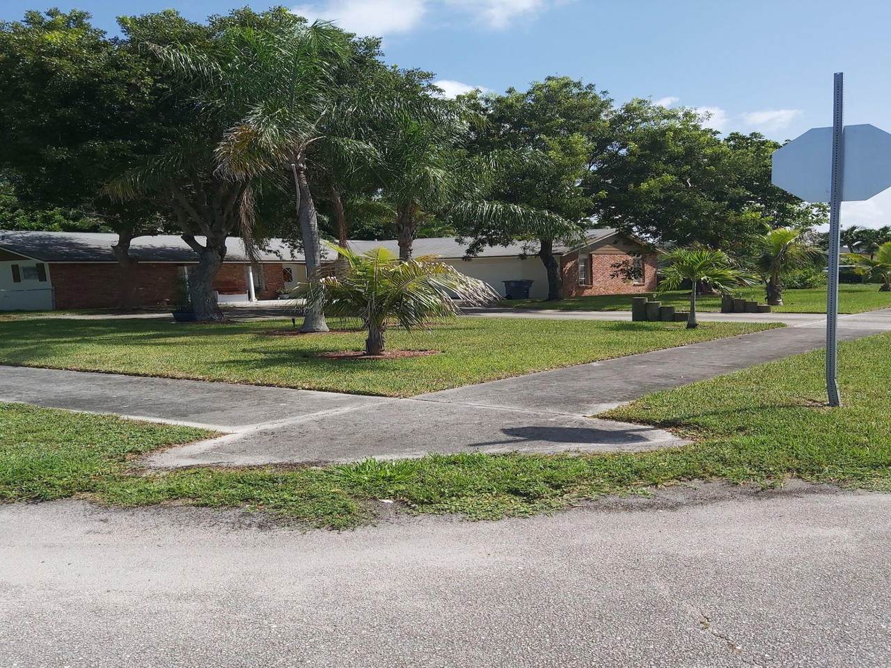 408 Australian Circle - Photo 1