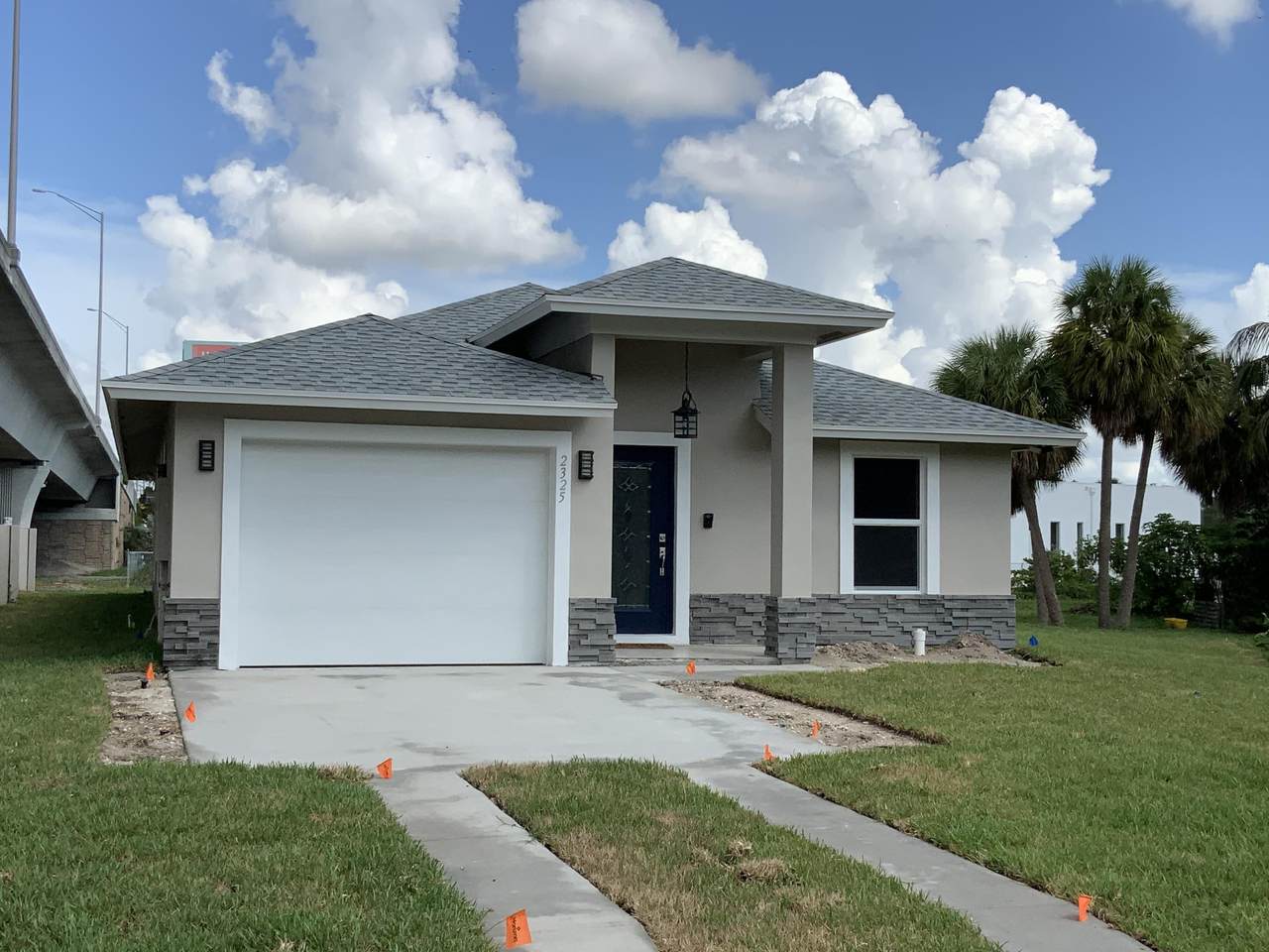 2325 Dock Street - Photo 1