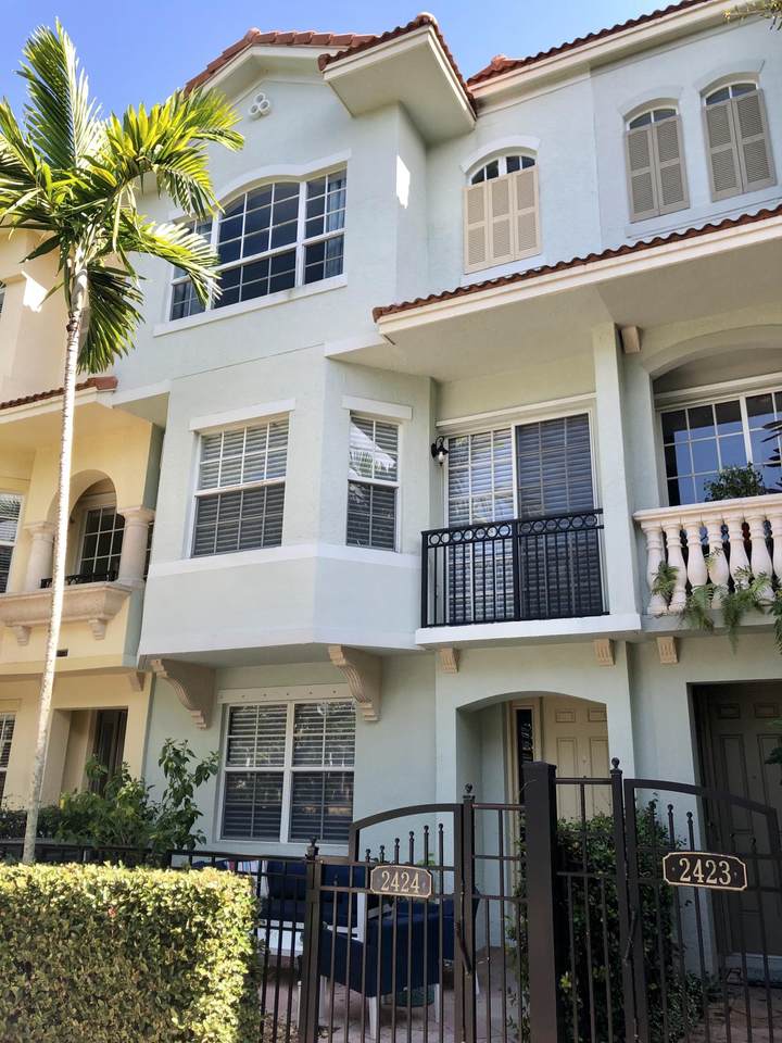 2424 San Pietro Circle - Photo 1
