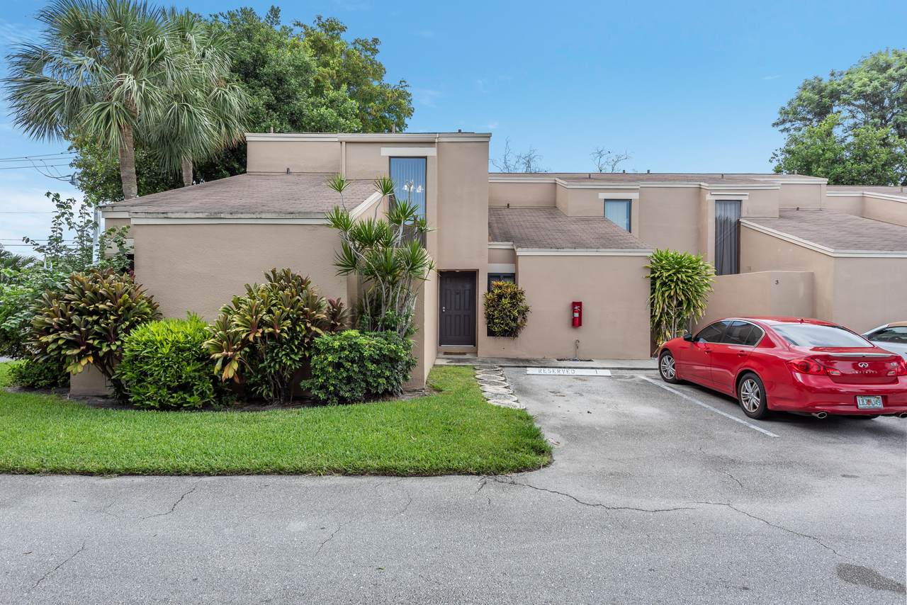 1189 13th Street - Photo 1