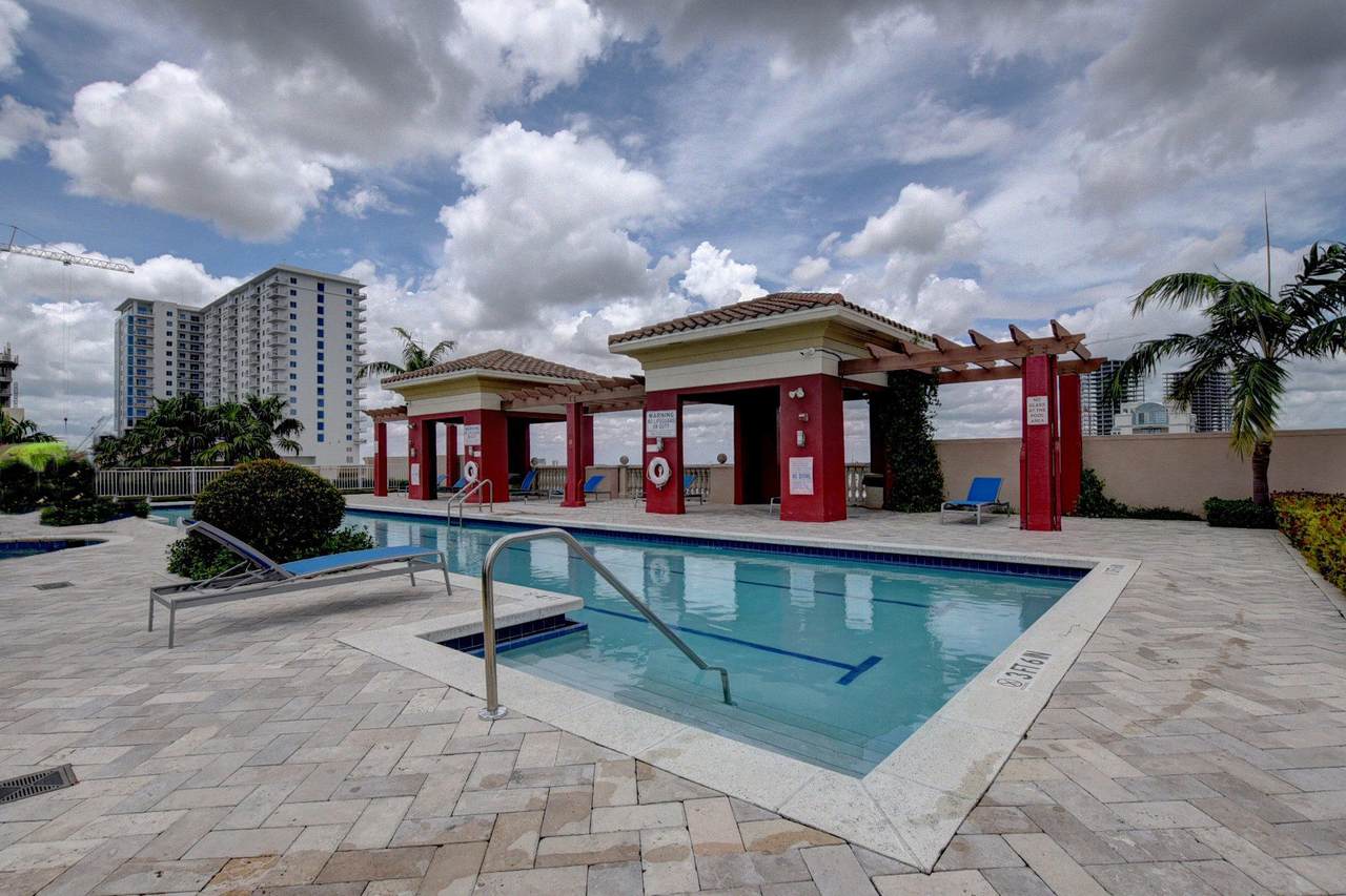 410 Evernia Street - Photo 1