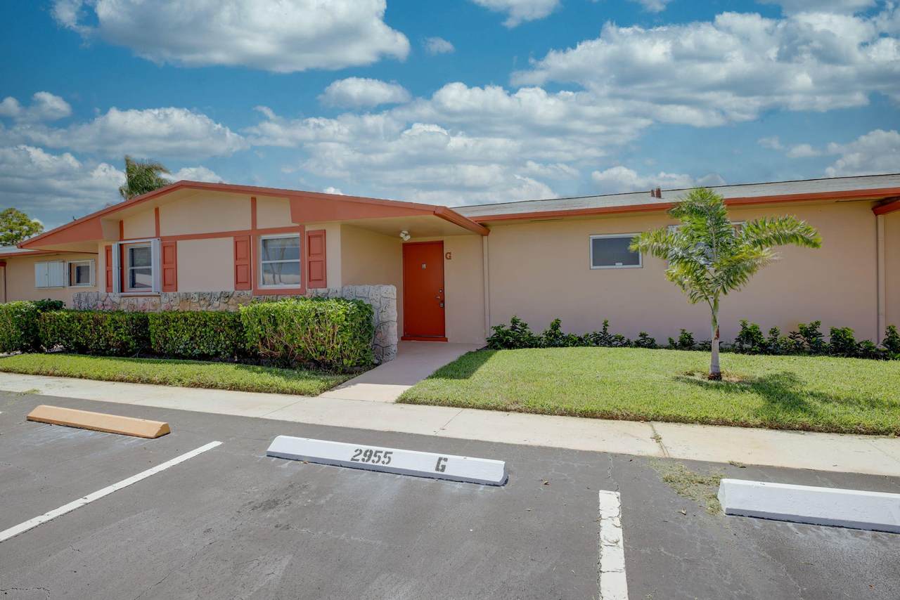 2955 Crosley Drive - Photo 1