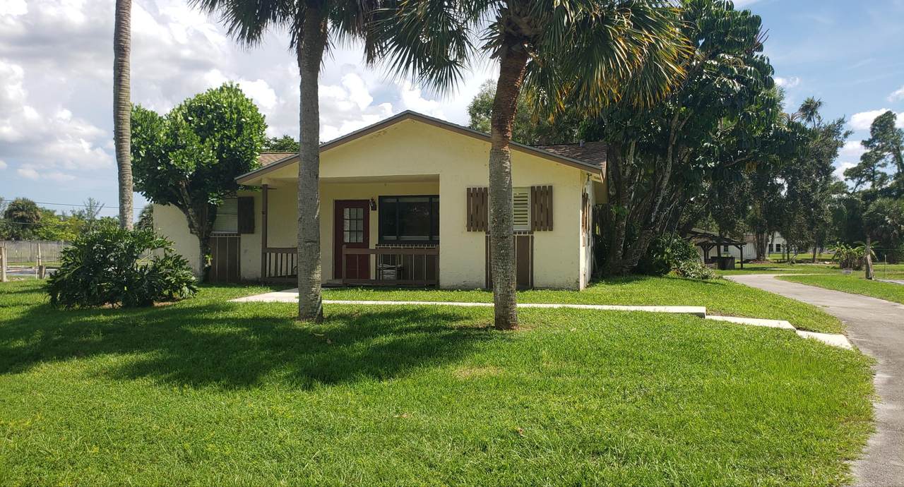 2141 D Road - Photo 1