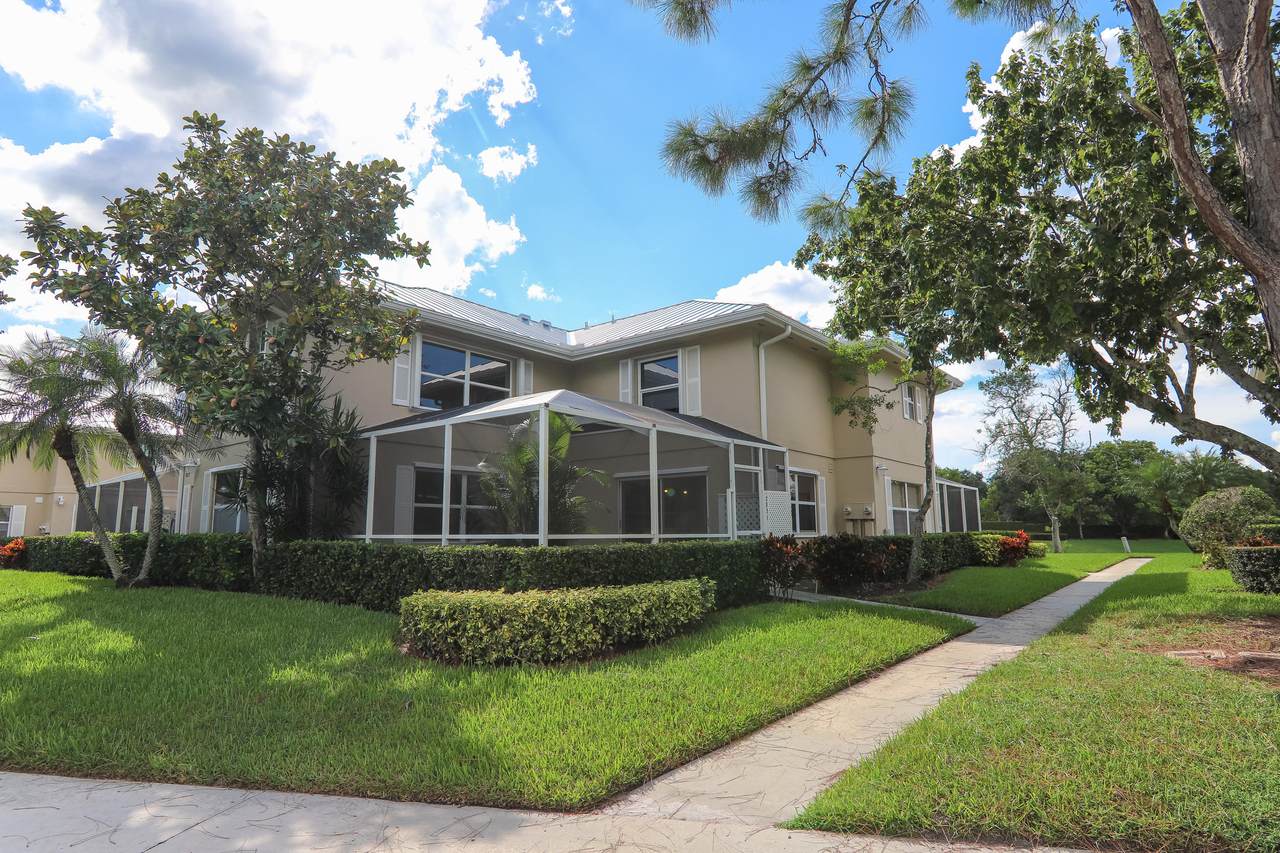 2831 Lakemont Place - Photo 1