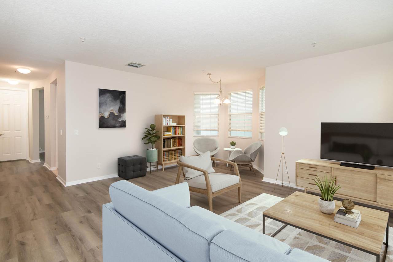 1534 Corbison Point Place - Photo 1