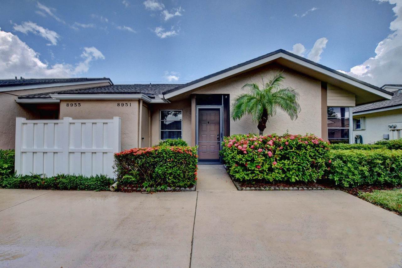 8951 Sunnywood Place - Photo 1