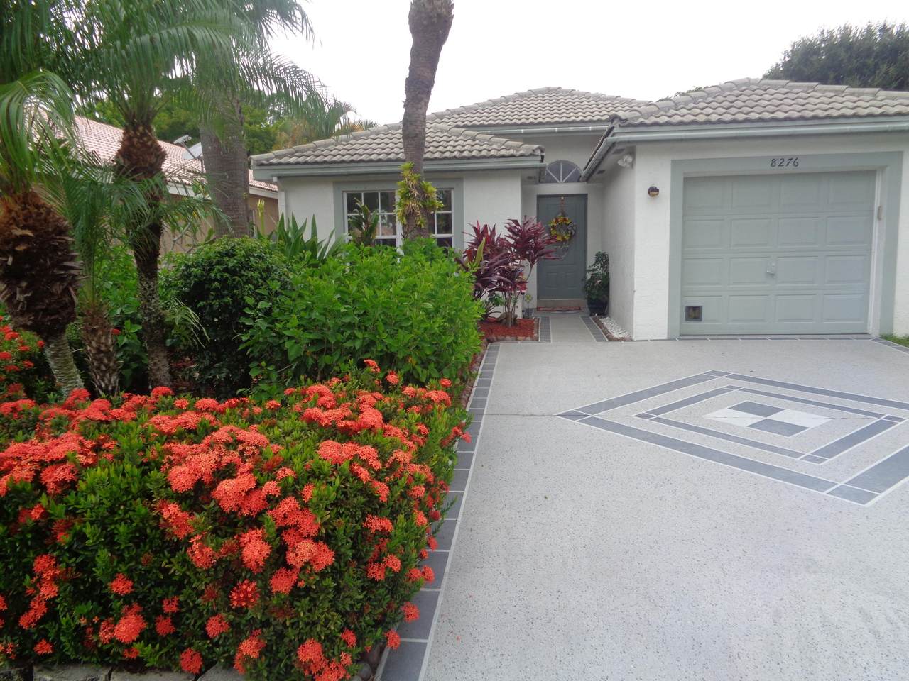 8276 Bermuda Sound Way - Photo 1