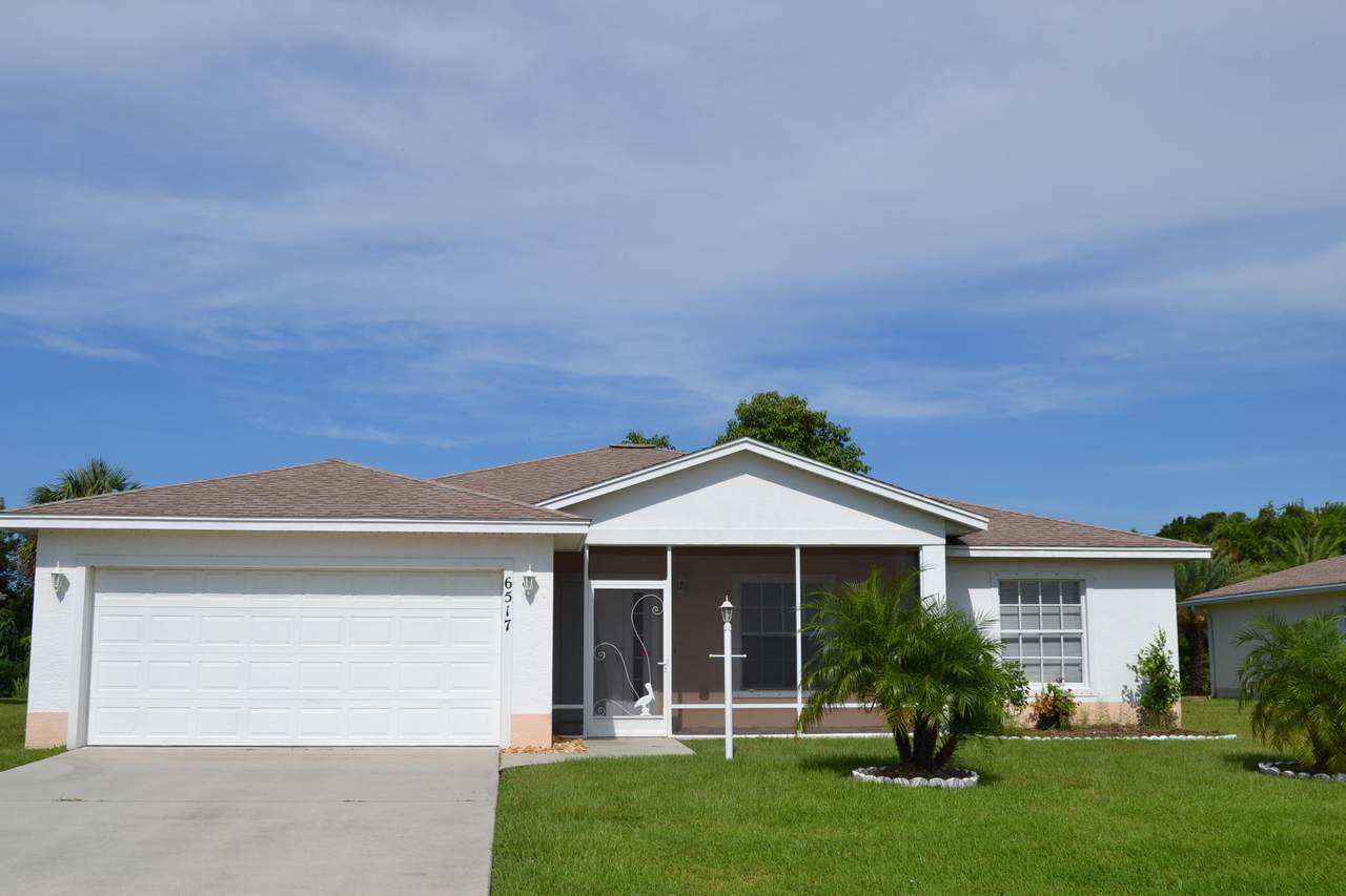 6517 Las Palmas Way - Photo 1