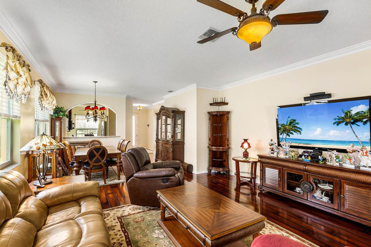 9611 Glenbrook Drive - Photo 1