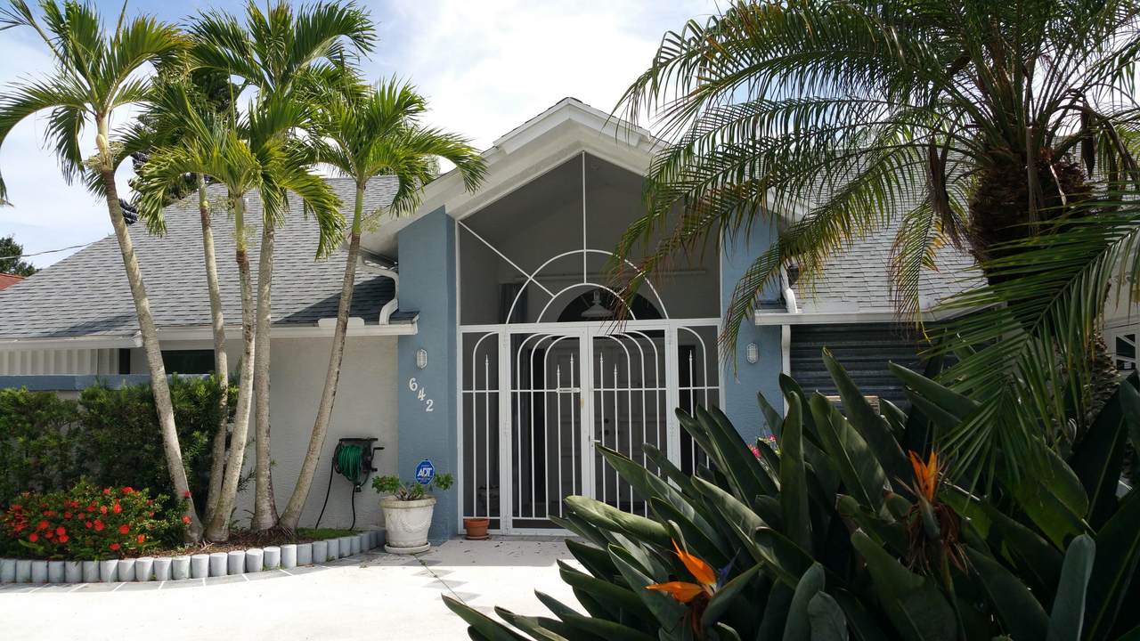 642 Seahouse Drive - Photo 1
