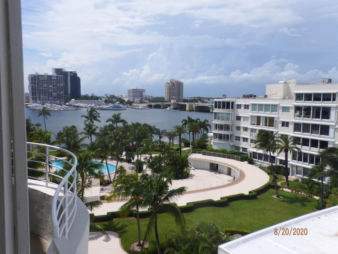 44 Cocoanut Row - Photo 1
