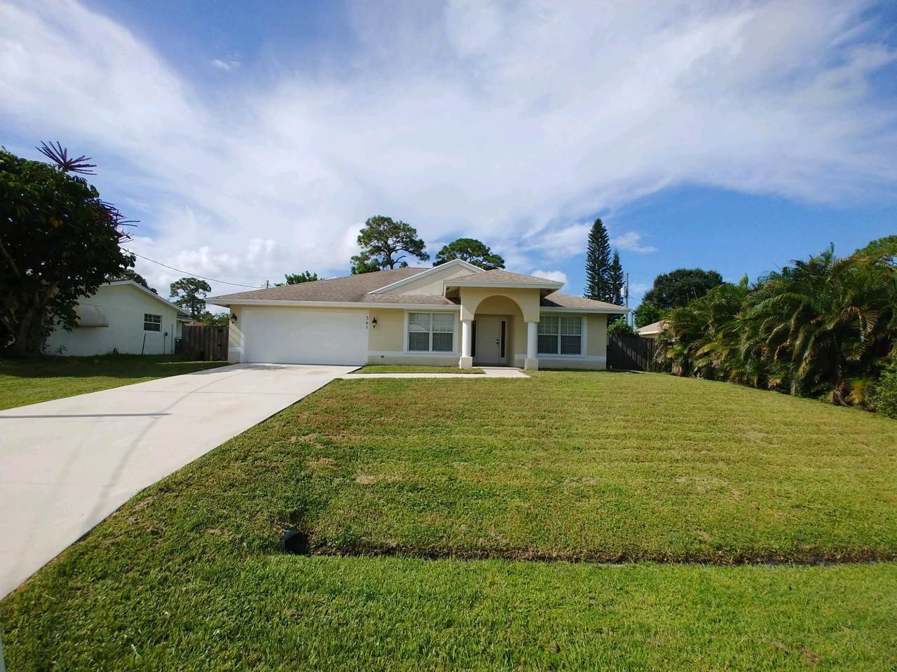 365 Surfside Avenue - Photo 1