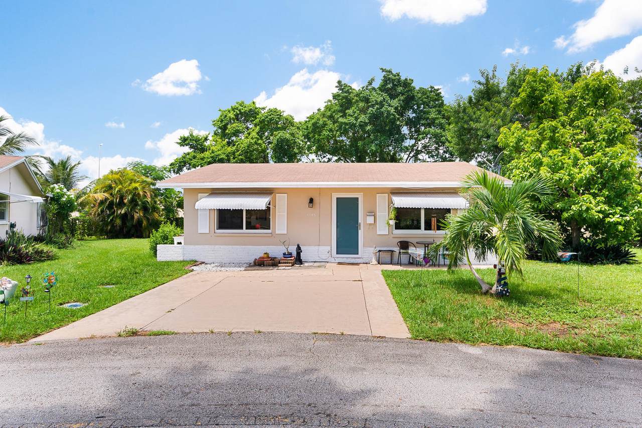 4945 48th Way - Photo 1
