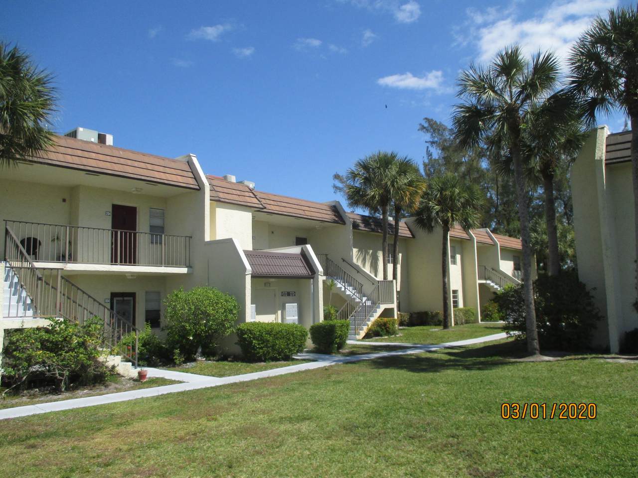 100 Lake Meryl Drive - Photo 1