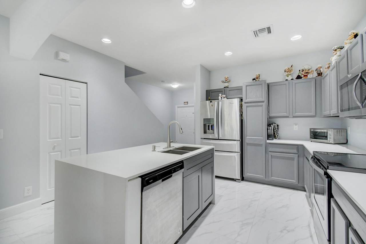 8159 Bellagio Lane - Photo 1