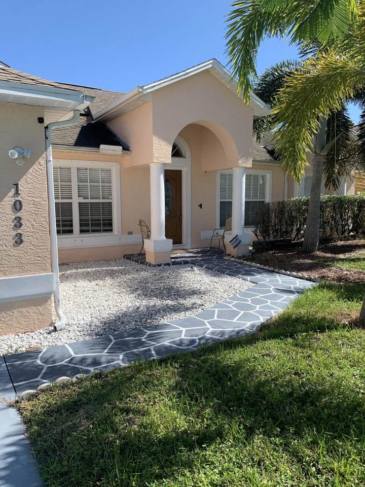 1033 Haleyberry Avenue - Photo 1